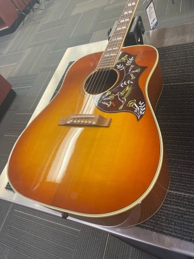 Gibson Hummingbird 2